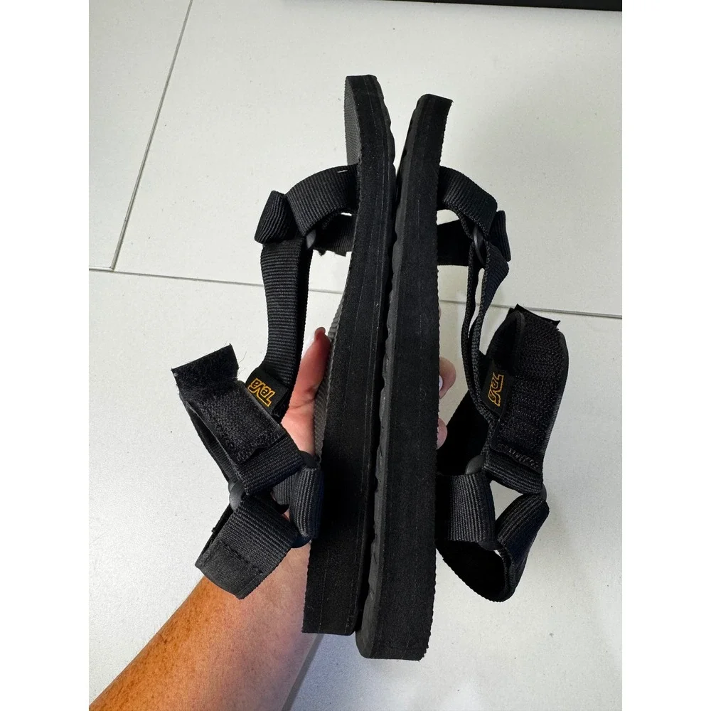 Teva Original Universal Kids Size 8 Black Strappy Sandals Hiking Outdoor‎